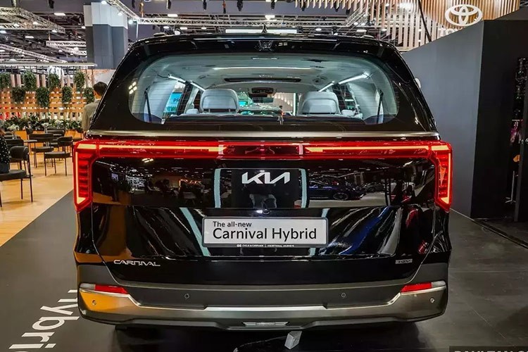 Can canh Kia Carnival 2024 tu 1,5 ty dong sap ban tai Viet Nam-Hinh-3