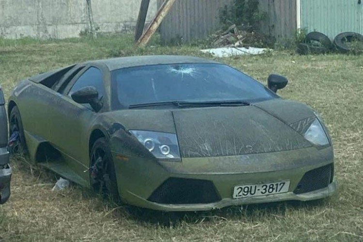 Lamborghini Murcielago tien ty bo xo o Quang Binh bi nghi... 