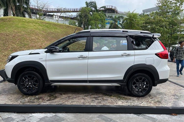 Suzuki XL7 Hybrid 2024 tu 448 trieu dong tai Indonesia da ve Viet Nam-Hinh-2