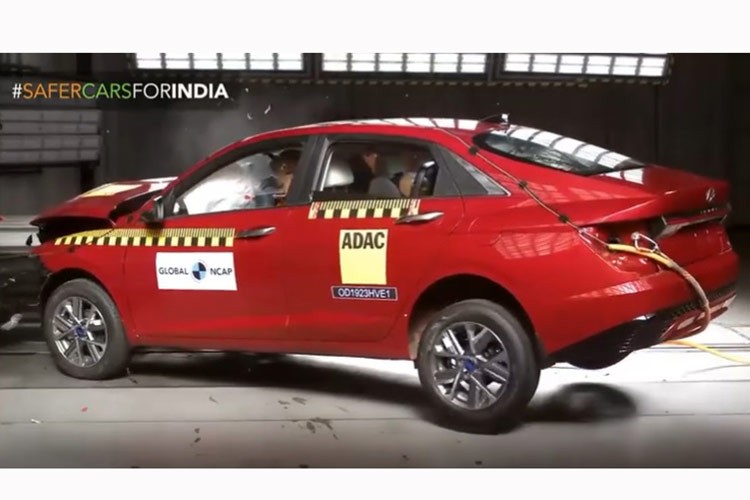 Hyundai Accent 2024 dat chung nhan 5 sao tu Global NCAP-Hinh-2