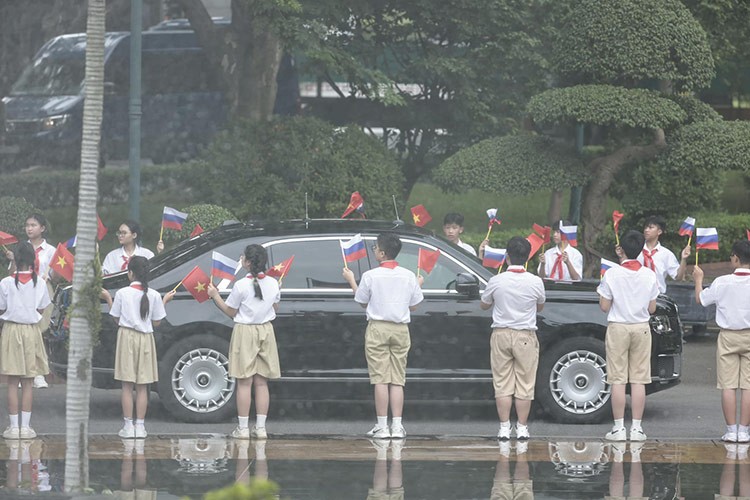 Aurus Senat chong dan cua tong thong Nga Putin den Viet Nam co gi?-Hinh-2