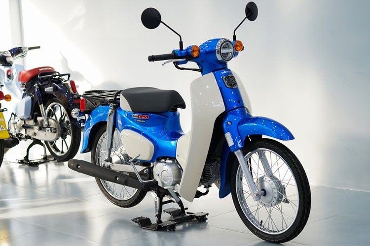 Honda Super Cub 50 huyen thoai dung truoc nguy co bi khai tu?