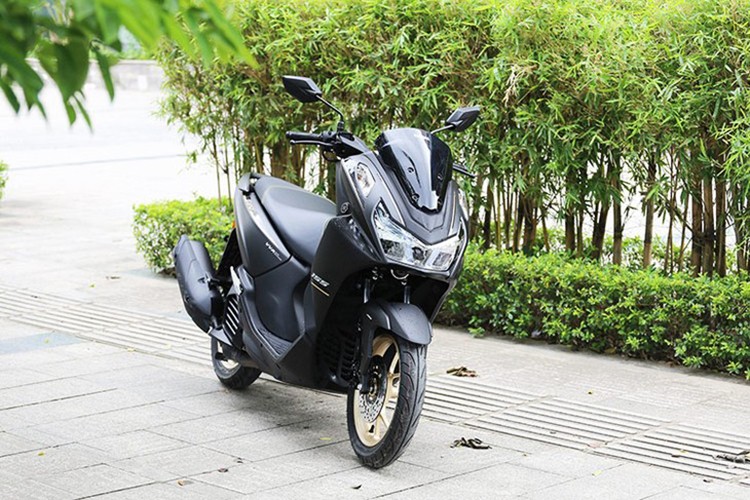 Yamaha LEXi 155 VVA - xe tay ga cao cap cho nam gioi hien dai-Hinh-4