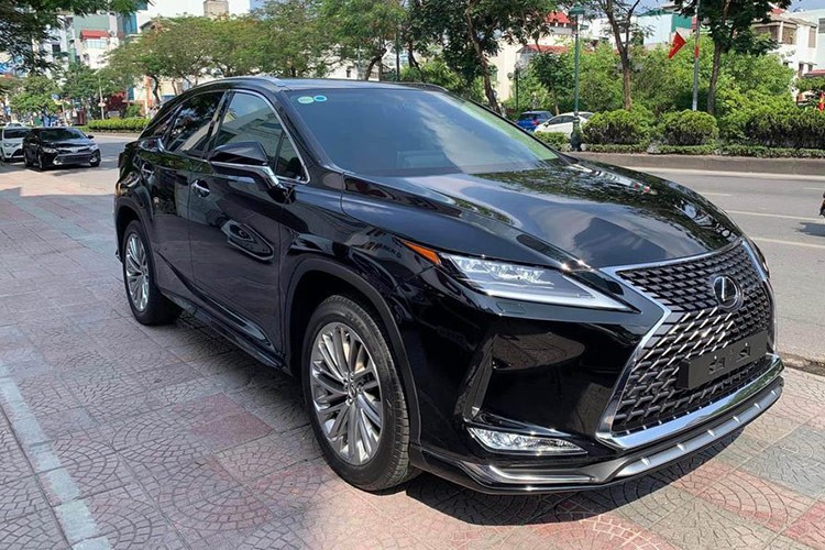 Lexus RX300 chay chan 3 nam, ban lo chi 200 trieu o Ha Noi