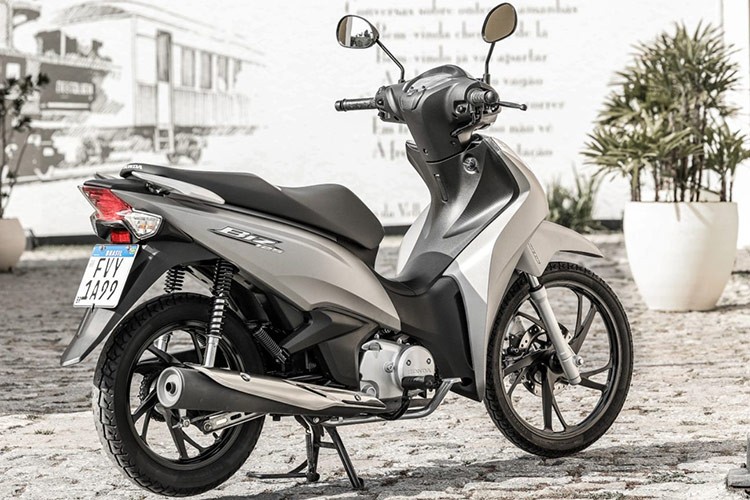 Can canh Honda Biz 125 - xe may so pho thong dat hon ca SH Mode-Hinh-2