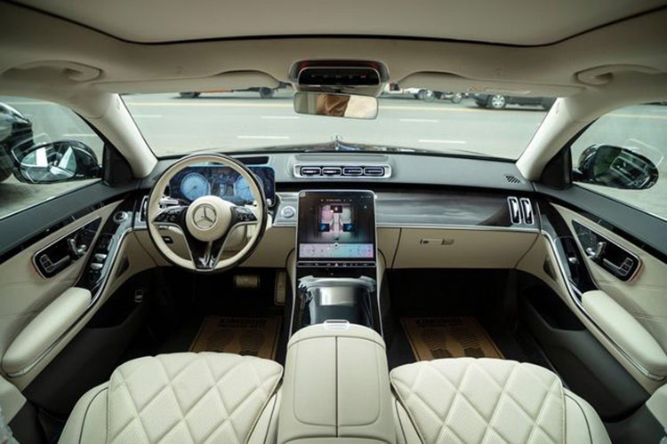 Mercedes-Maybach S450 4Matic bac ty gan bien 