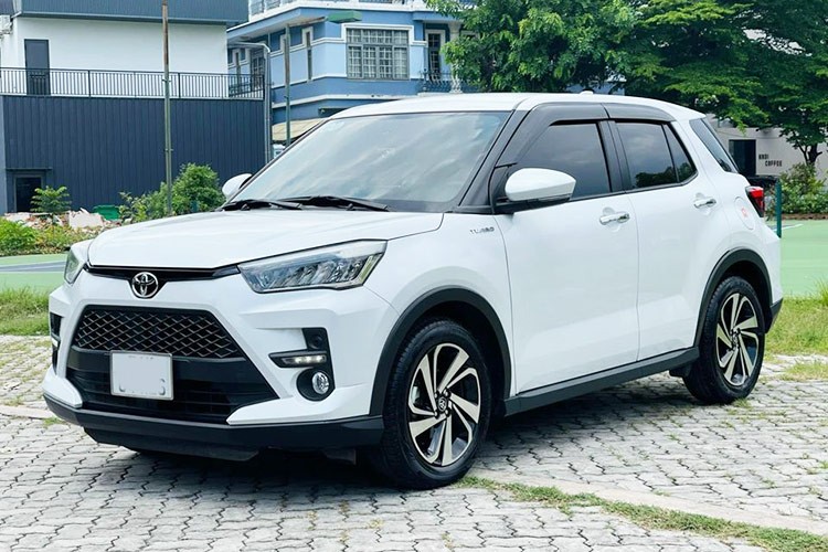 Mua Toyota Raize da qua su dung - chot gia bao nhieu la hop ly?