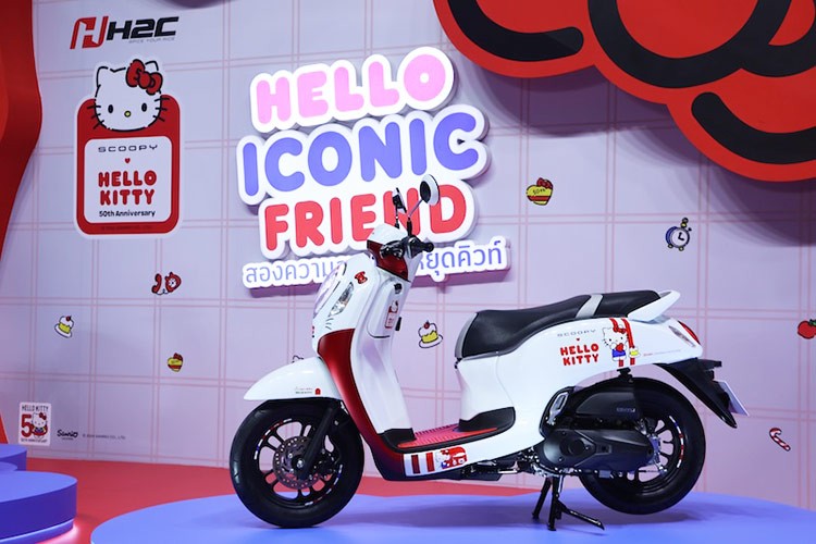 Can canh Honda Scoopy Hello Kitty gia 40 trieu dong 