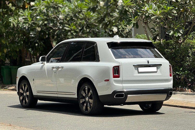 Rolls-Royce tien ty xuat hien Diep Lam Anh cung trai la co gi hot?-Hinh-7