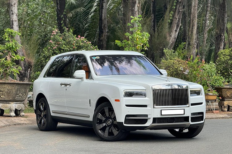 Rolls-Royce tien ty xuat hien Diep Lam Anh cung trai la co gi hot?-Hinh-8