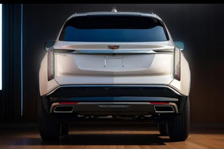 Cadillac XT5 2025 tu 973 trieu tai Trung Quoc, khien dan My 