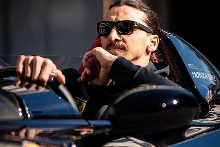 Zlatan Ibrahimovic chi 25.2 ty dong tau Ferrari SF90 XX Spider-Hinh-4