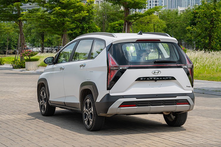 Hyundai Stargazer X vs Mitsubishi Xpander, an toan va thuc dung-Hinh-3