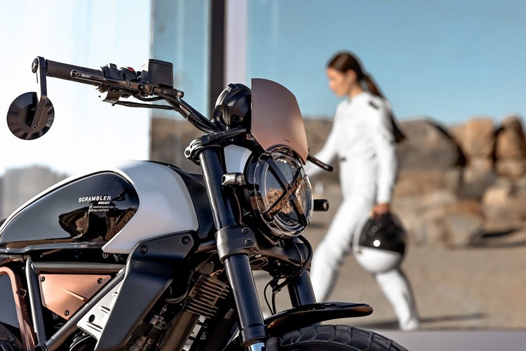 Ducati Scrambler 10 Anniversario Rizoma Edition 