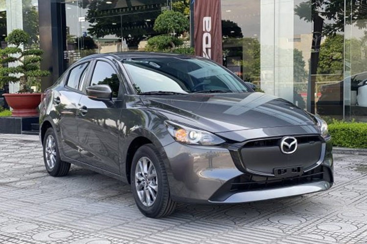 Mazda2 va CX-3 giam hang chuc trieu, tang suc ep cho doi thu-Hinh-2