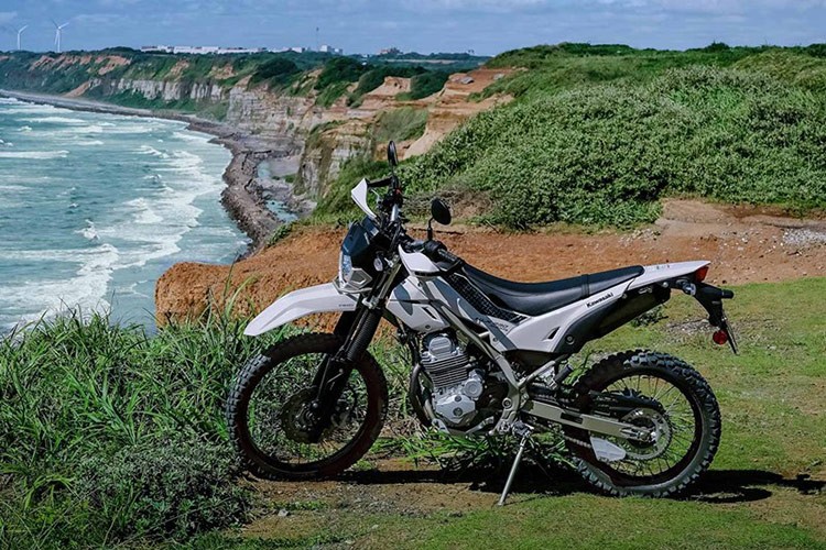 Kawasaki KLX 230 Sherpa tu 105 trieu, 