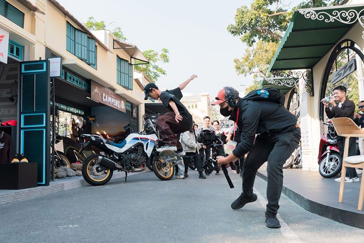 Honda Thanks Day 2024 voi du sac mau van hoa tai Ha Noi-Hinh-3