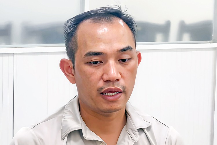 Loi khai cua ke ep xe, danh co gai da man tren duong TPHCM