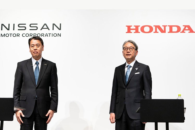 Honda va Nissan dang dam phan 