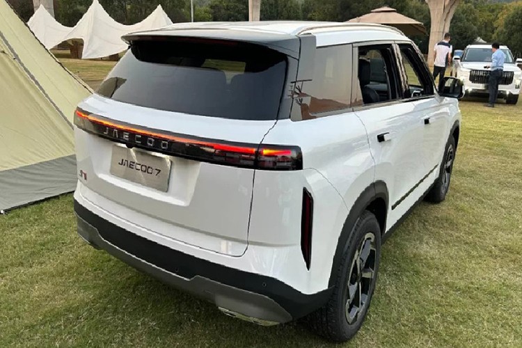 Nguyen Xuan Son la nguoi Viet dau tien so huu Jaecoo J7 PHEV-Hinh-9