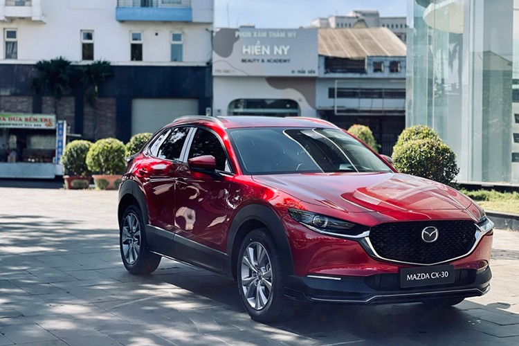 Mazda CX-30 bat ngo giam gia niem yet, chi con tu 689 trieu