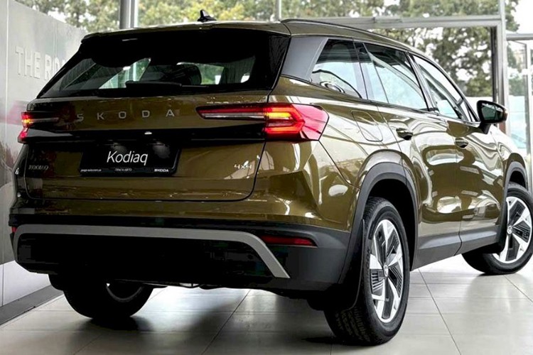 Skoda Kodiaq 2025 tai Viet Nam, tang gan 200 trieu so voi doi cu-Hinh-2