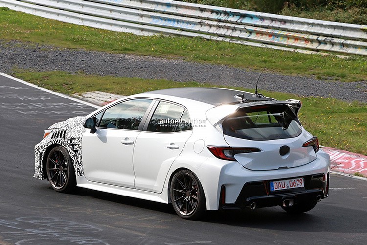 Toyota Corolla 2026 lộ diện, hatchback hiệu suất cao đáng tiền - Hình 4 Toyota Corolla 2026 lo dien, hatchback hieu suat cao dang tien-Hinh-4