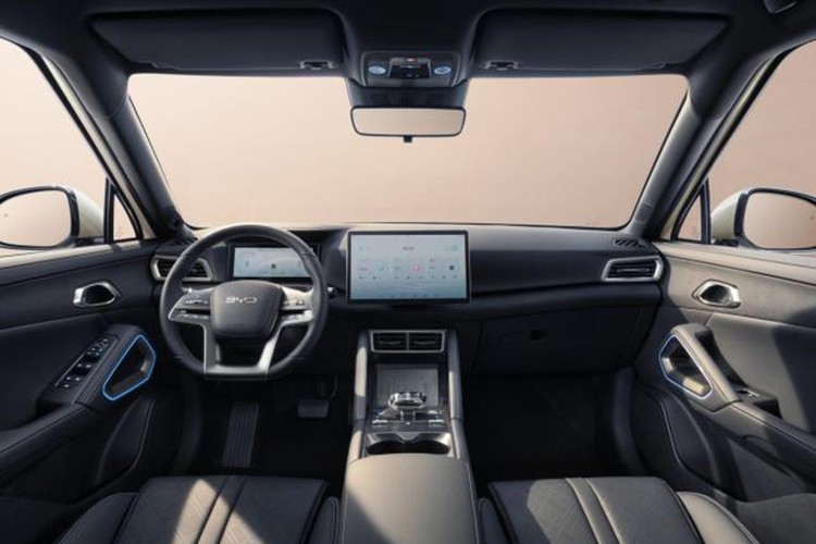 BYD Atto 2 ra mắt ngang cỡ Mitsubishi Xforce, chạy 312 km/sạc - Hình 6 BYD Atto 2 ra mat ngang co Mitsubishi Xforce, chay 312 km/sac-Hinh-6
