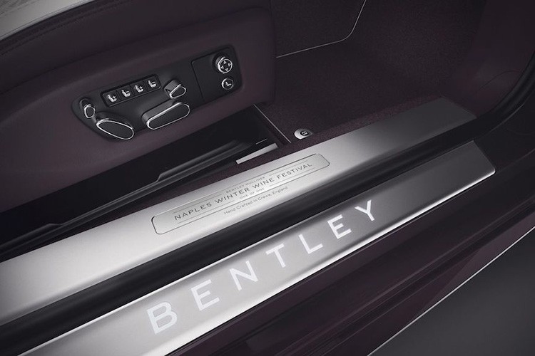 Bentley Continental GTC Speed hàng thửa có giá tới 1,7 triệu USD - Hình 3 Bentley Continental GTC Speed hang thua co gia toi 1,7 trieu USD-Hinh-3