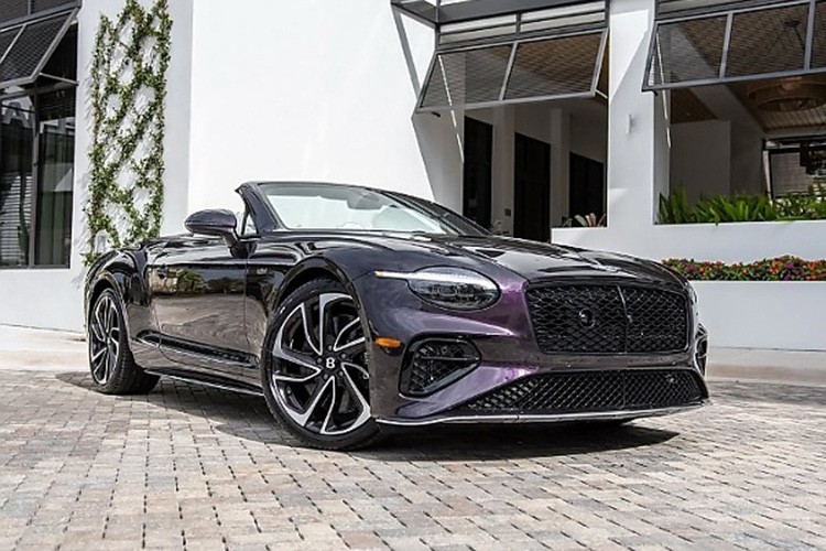 Bentley Continental GTC Speed hàng thửa có giá tới 1,7 triệu USD - Hình 7 Bentley Continental GTC Speed hang thua co gia toi 1,7 trieu USD-Hinh-7