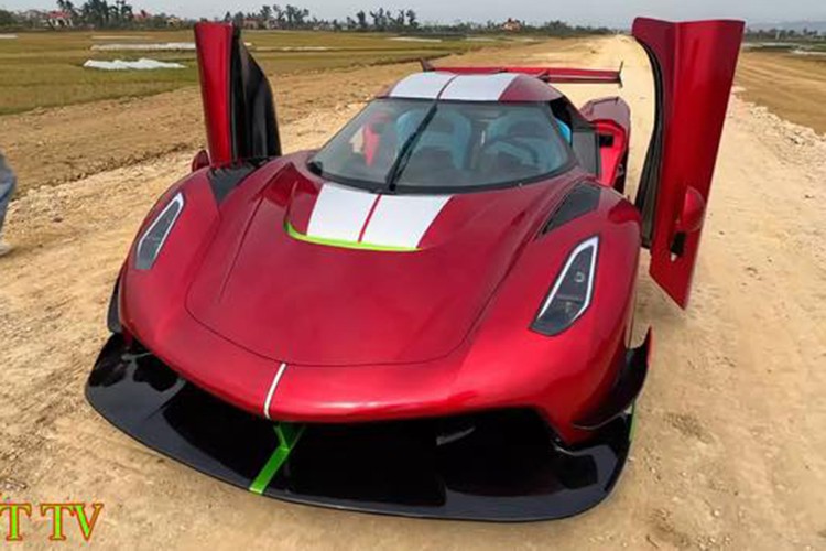 Koenigsegg Jesko khung 