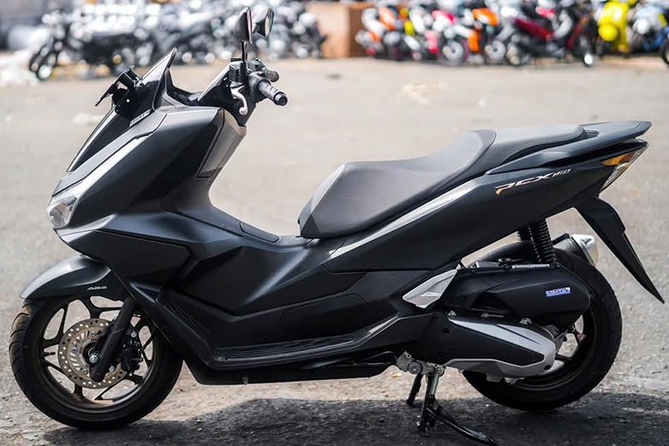 Can canh Honda PCX 2025 tai Viet Nam, 