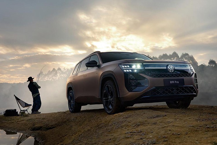 Volkswagen Teramont Pro san sang 