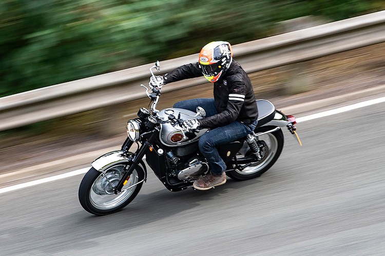 BSA Goldstar 650 2025 - môtô hoài cổ giá mềm cho dân chơi mới - Hình 8 BSA Goldstar 650 2025 - moto hoai co gia mem cho dan choi moi-Hinh-8