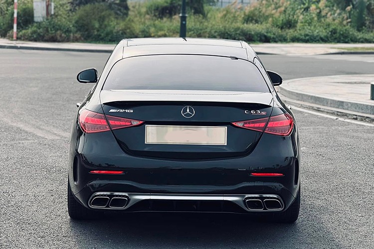 Mercedes-AMG C63 S E Performance 