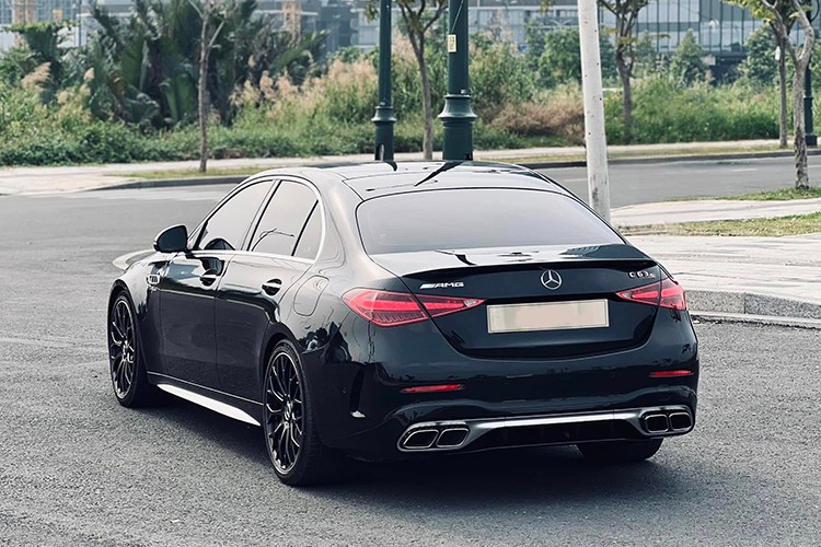 Mercedes-AMG C63 S E Performance 