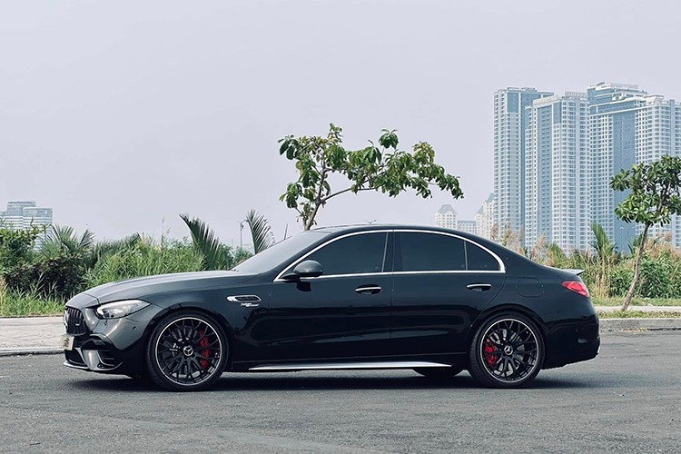 Mercedes-AMG C63 S E Performance 