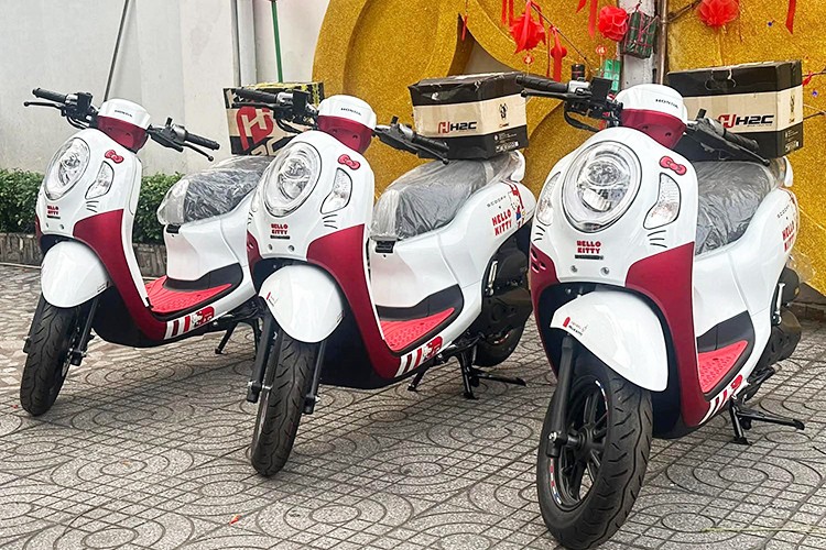 Can canh xe ga Honda Scoopy Hello Kitty gan 90 trieu tai Viet Nam-Hinh-10