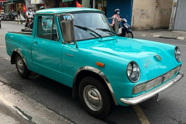 Toyota Publica ban tai hang doc tai Viet Nam ve tay 