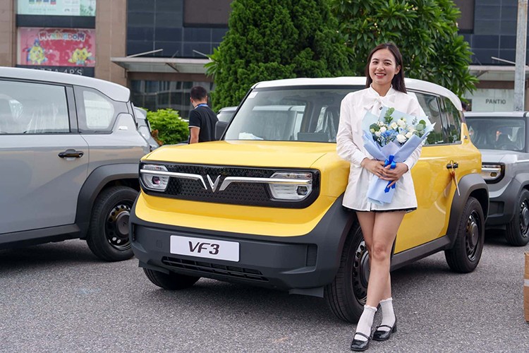 Top ôtô nhỏ xinh "giá mềm" cho phái đẹp nhân ngày 8/3 - Hình 2 Top oto nho xinh