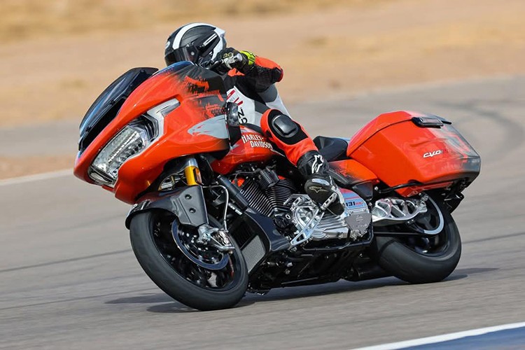 Siêu phẩm Harley-Davidson Road Glide CVO "thét giá" gần 3 tỷ đồng - Hình 12 Sieu pham Harley-Davidson Road Glide CVO