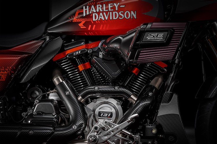 Siêu phẩm Harley-Davidson Road Glide CVO "thét giá" gần 3 tỷ đồng - Hình 8 Sieu pham Harley-Davidson Road Glide CVO