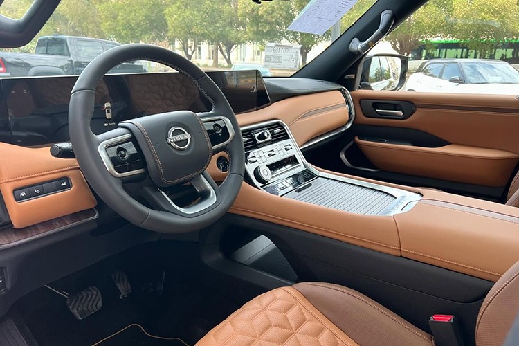 Nissan Patrol 2025 từ hơn 4 tỷ sắp về Việt Nam có gì hay? - Hình 5 Nissan Patrol 2025 tu hon 4 ty sap ve Viet Nam co gi hay?-Hinh-5