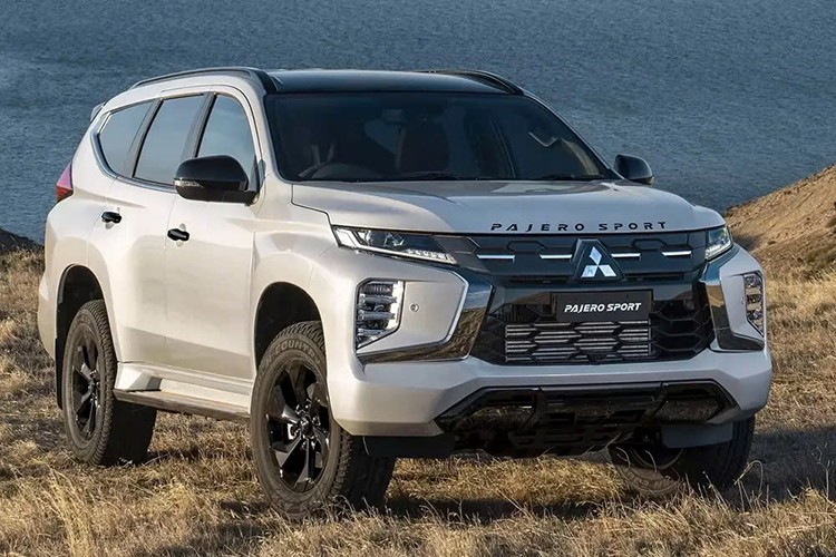 Mitsubishi Pajero Sport giảm "sập sàn" tới gần 300 triệu tại đại lý - Hình 4 Mitsubishi Pajero Sport giam