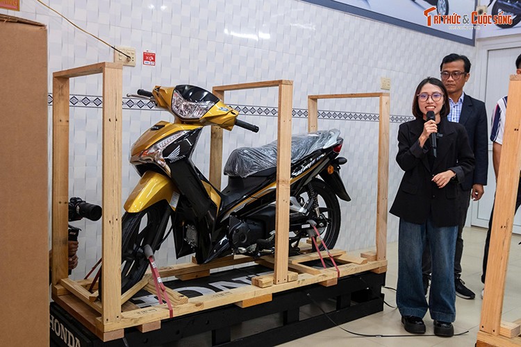 "Đập thùng" Honda Wave 125i hơn 75 triệu nhập Malaysia về Việt Nam - Hình 10