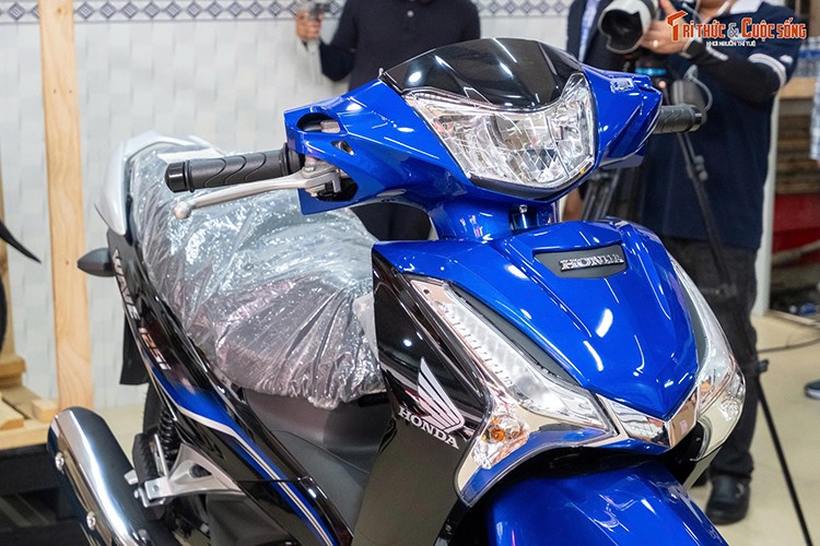 "Đập thùng" Honda Wave 125i hơn 75 triệu nhập Malaysia về Việt Nam - Hình 3