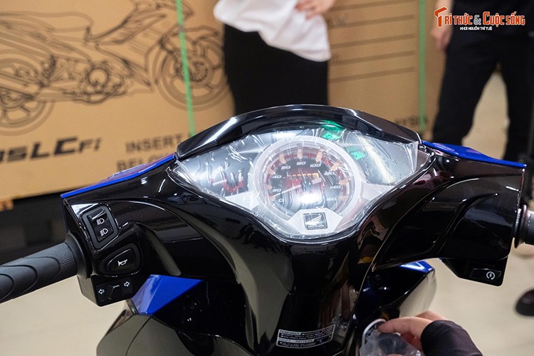 "Đập thùng" Honda Wave 125i hơn 75 triệu nhập Malaysia về Việt Nam - Hình 4