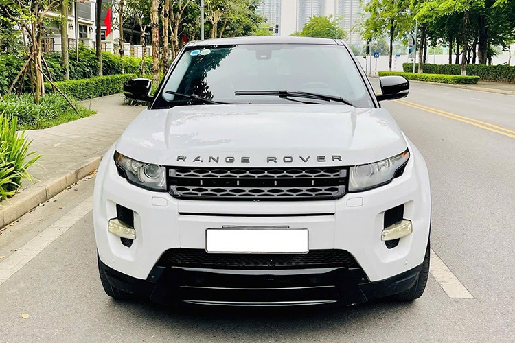 Range Rover Evoque sang chanh ban 530 trieu, re ngang Toyota Raize-Hinh-10