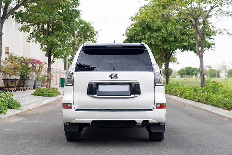 Lexus GX 460 chay 3 nam tai Viet Nam, lo nhe 1 ty dong-Hinh-3