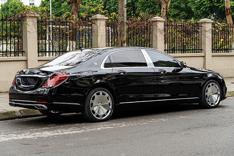 Mercedes-Maybach S450 chay 7 nam, dai gia Viet 